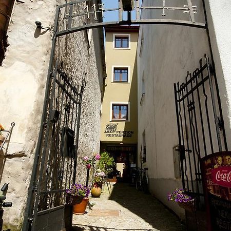 Hotel Penzion Černej pták Jindřichův Hradec Exterior foto