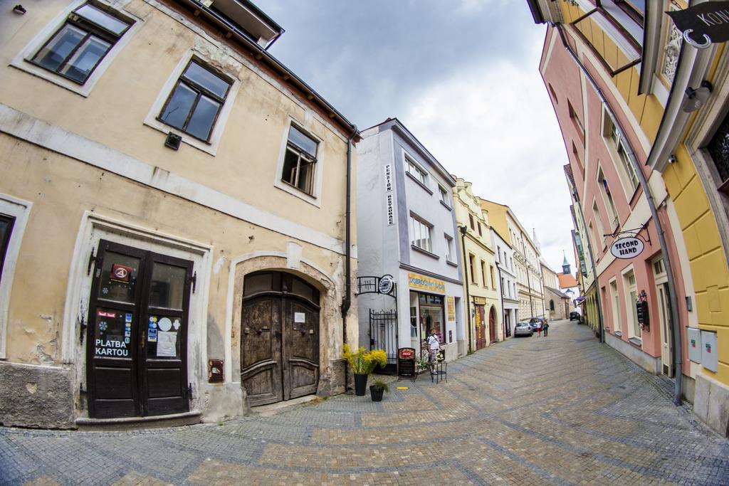 Hotel Penzion Černej pták Jindřichův Hradec Exterior foto