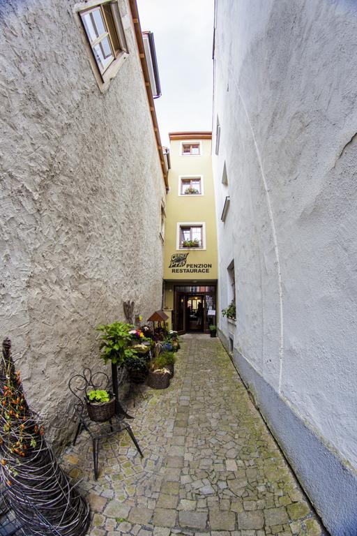 Hotel Penzion Černej pták Jindřichův Hradec Exterior foto